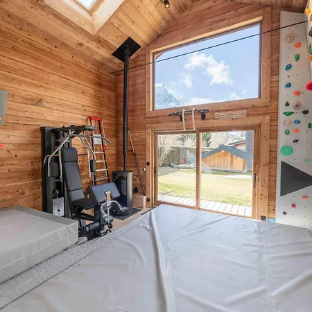 Contemporain Vue Montagne Alpehytte *